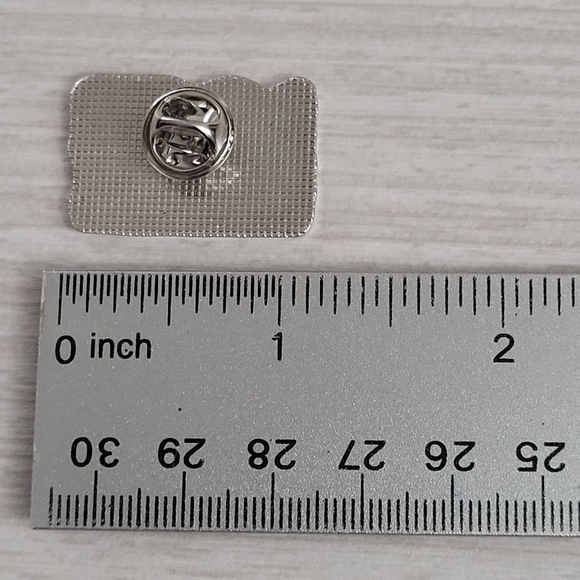 Books Lover Enamel Pin - Picture 5 of 7